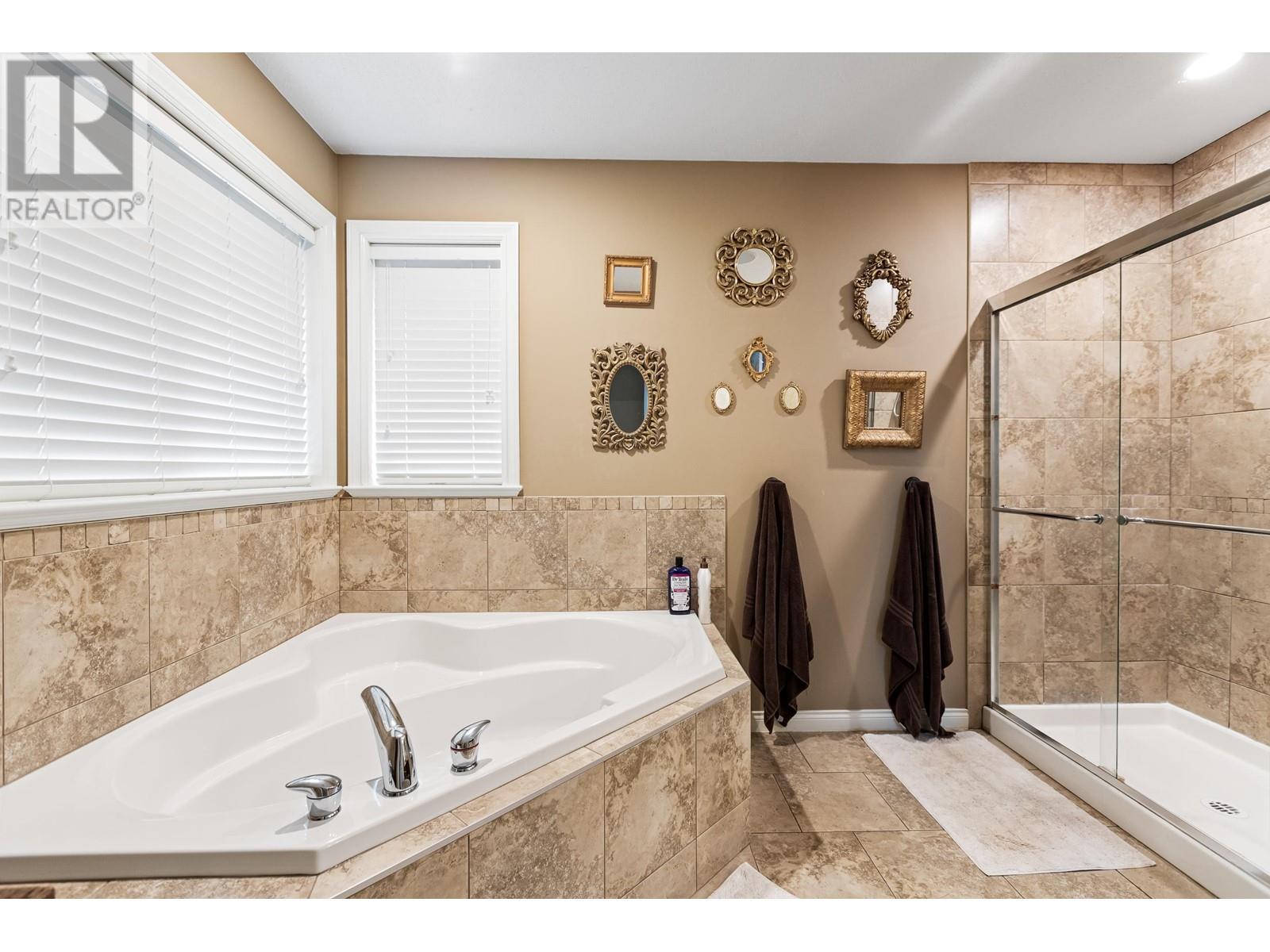 24745 102b Avenue, Maple Ridge, British Columbia  V2W 0A1 - Photo 14 - R2953052