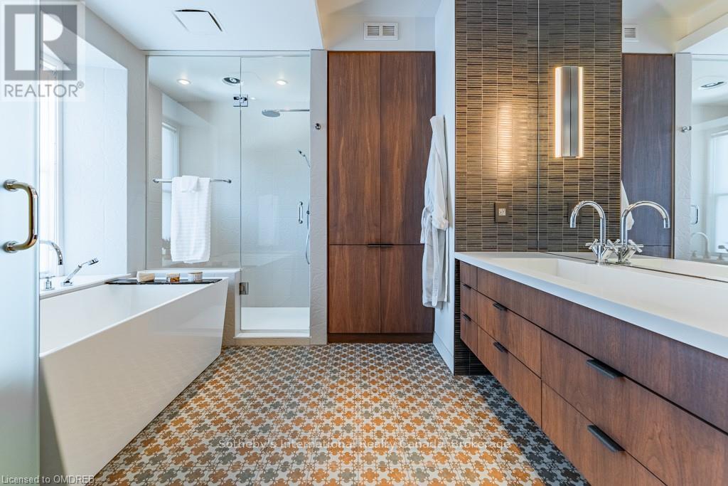 1 Springhill Street, Hamilton, Ontario  L9H 4V2 - Photo 19 - X10404227