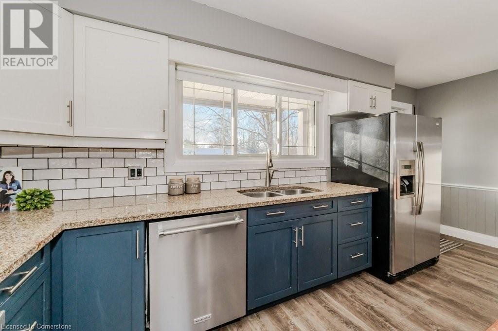 77 Hillview Drive, Baden, Ontario  N3A 2V3 - Photo 7 - 40683493