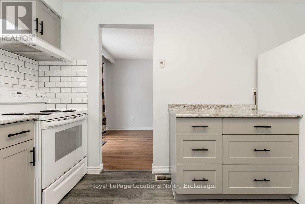 77 - 1095 Mississaga Street, Orillia, Ontario  L3V 6W7 - Photo 13 - S11910947