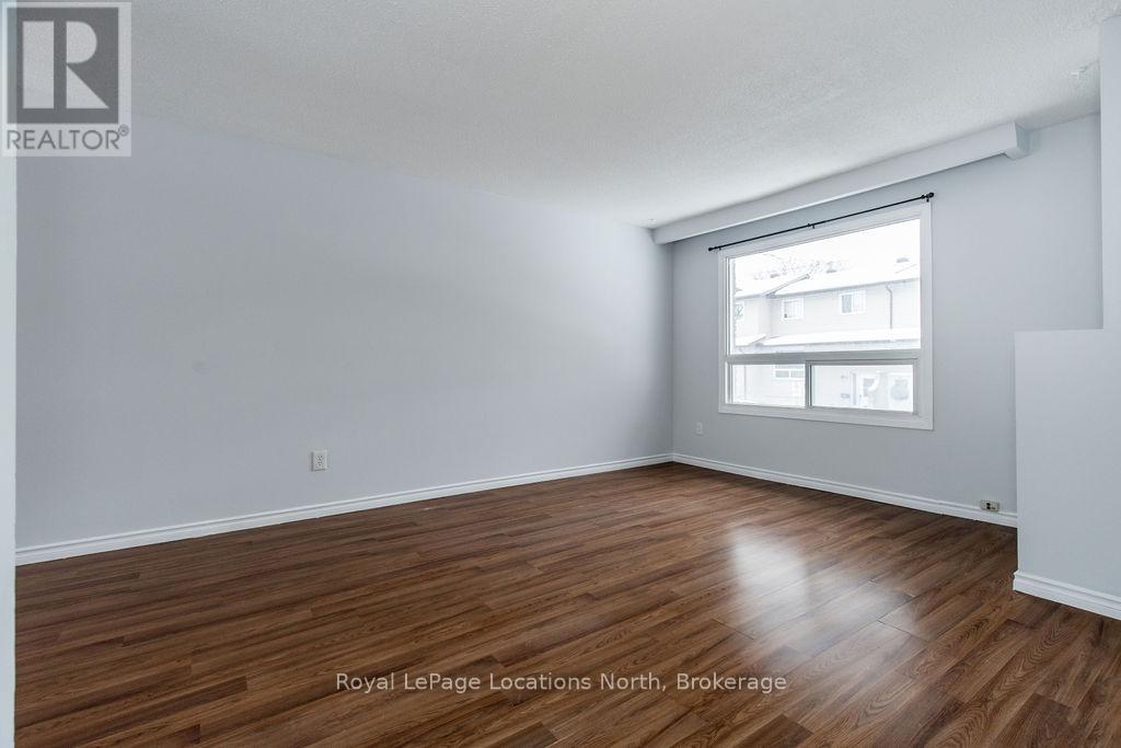 77 - 1095 Mississaga Street, Orillia, Ontario  L3V 6W7 - Photo 3 - S11910947