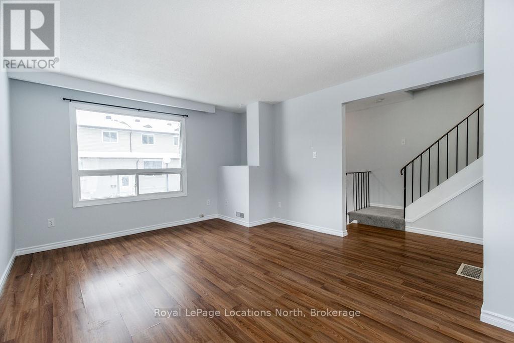 77 - 1095 Mississaga Street, Orillia, Ontario  L3V 6W7 - Photo 4 - S11910947