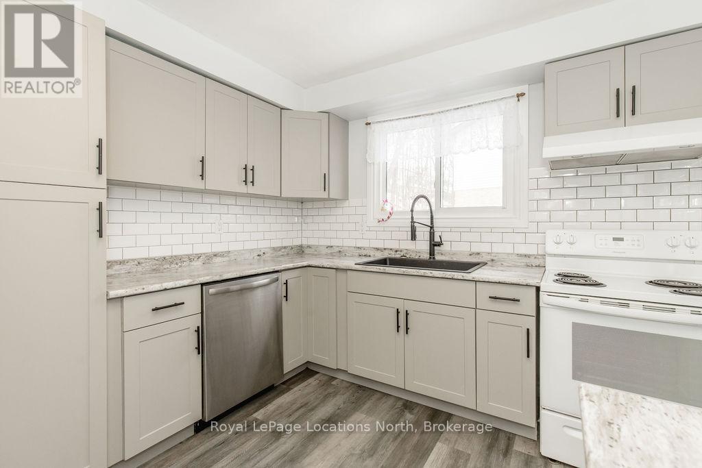 77 - 1095 Mississaga Street, Orillia, Ontario  L3V 6W7 - Photo 9 - S11910947