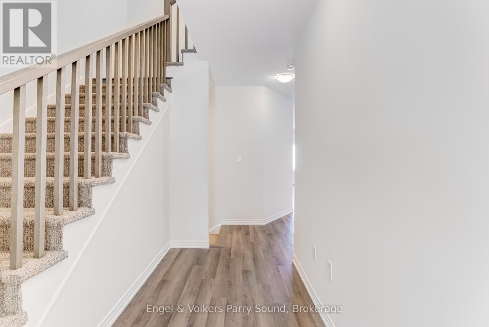 220 Beechwood Forest Lane, Gravenhurst (Muskoka (S)), Ontario  P1P 0H8 - Photo 4 - X11911017