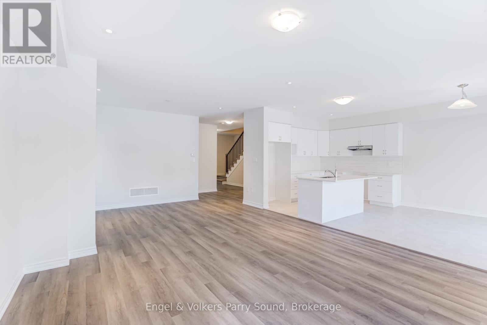 220 Beechwood Forest Lane, Gravenhurst (Muskoka (S)), Ontario  P1P 0H8 - Photo 6 - X11911017