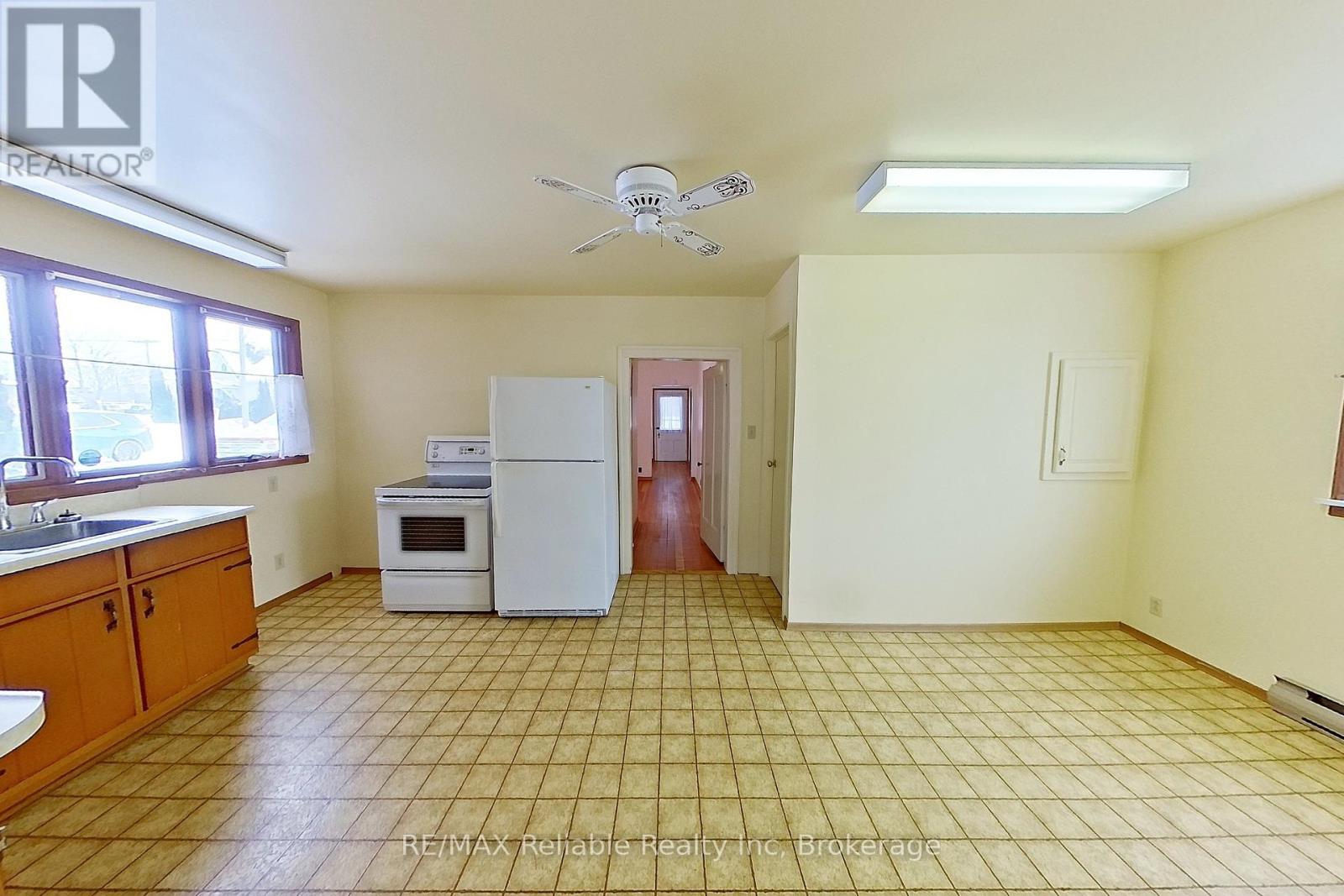 58 Huron Street W, South Huron (Exeter), Ontario  N0M 1S2 - Photo 18 - X11911019