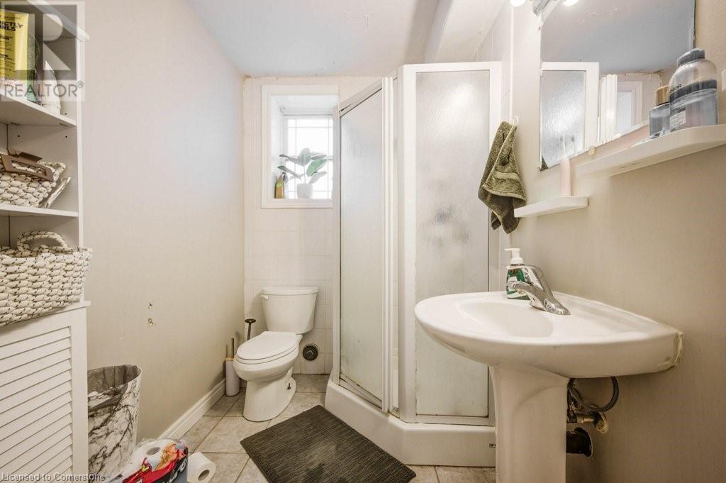 62 Dorset Street, Waterloo, Ontario  N2L 3L8 - Photo 32 - 40688383