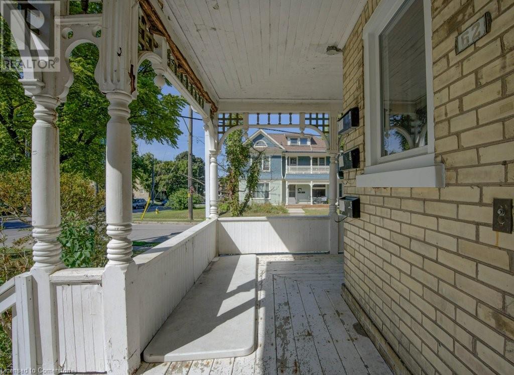62 Dorset Street, Waterloo, Ontario  N2L 3L8 - Photo 5 - 40688383