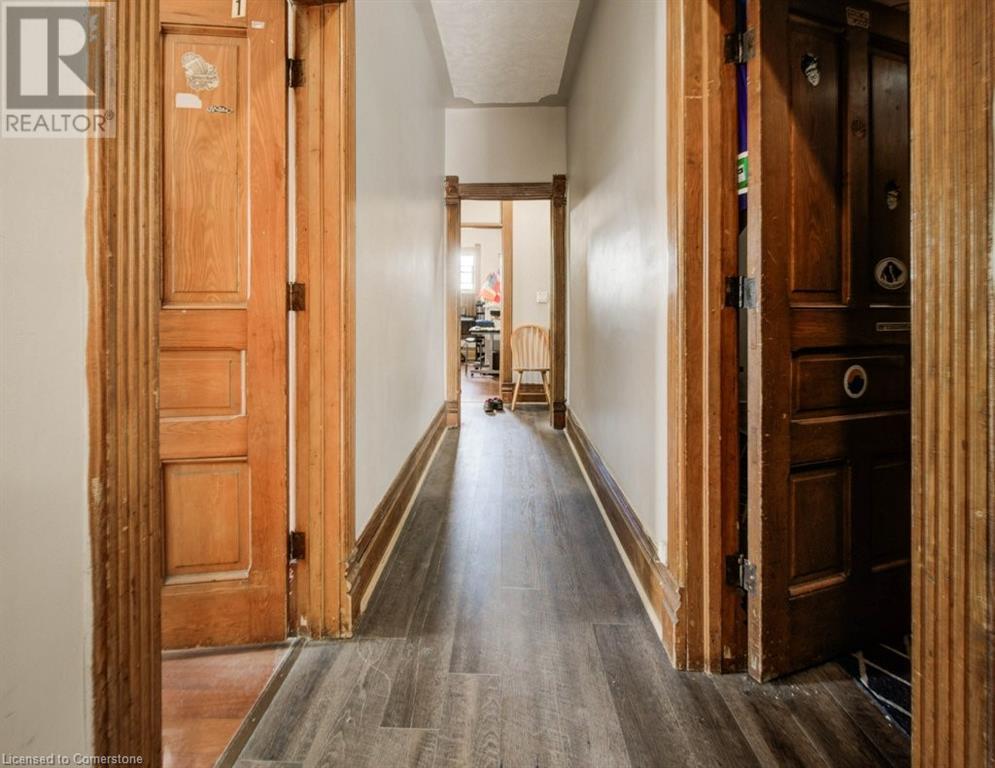 62 Dorset Street, Waterloo, Ontario  N2L 3L8 - Photo 38 - 40688383