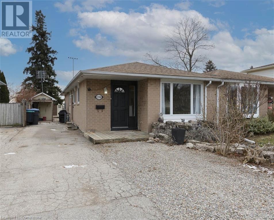 2598 Widemarr Road, Mississauga, Ontario  L5J 1M3 - Photo 1 - 40686837