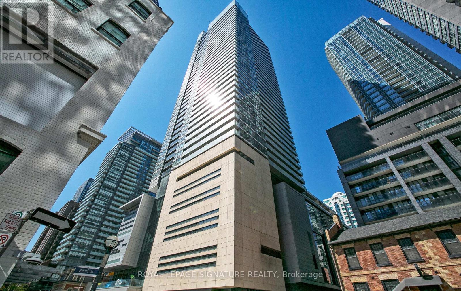 4001 - 80 JOHN STREET, Toronto, Ontario