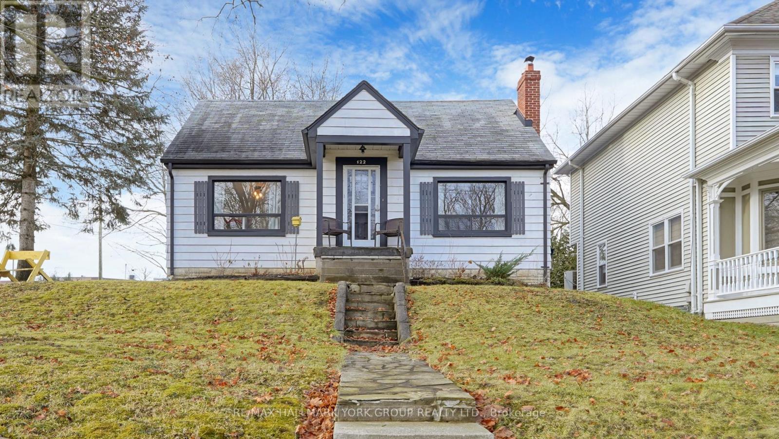 Property at 122 GURNETT STREET image 1