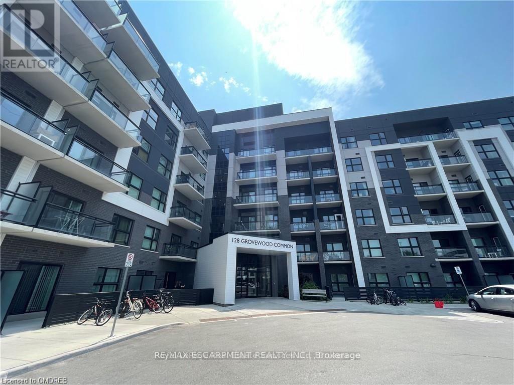 103 - 128 GROVEWOOD, Oakville, Ontario