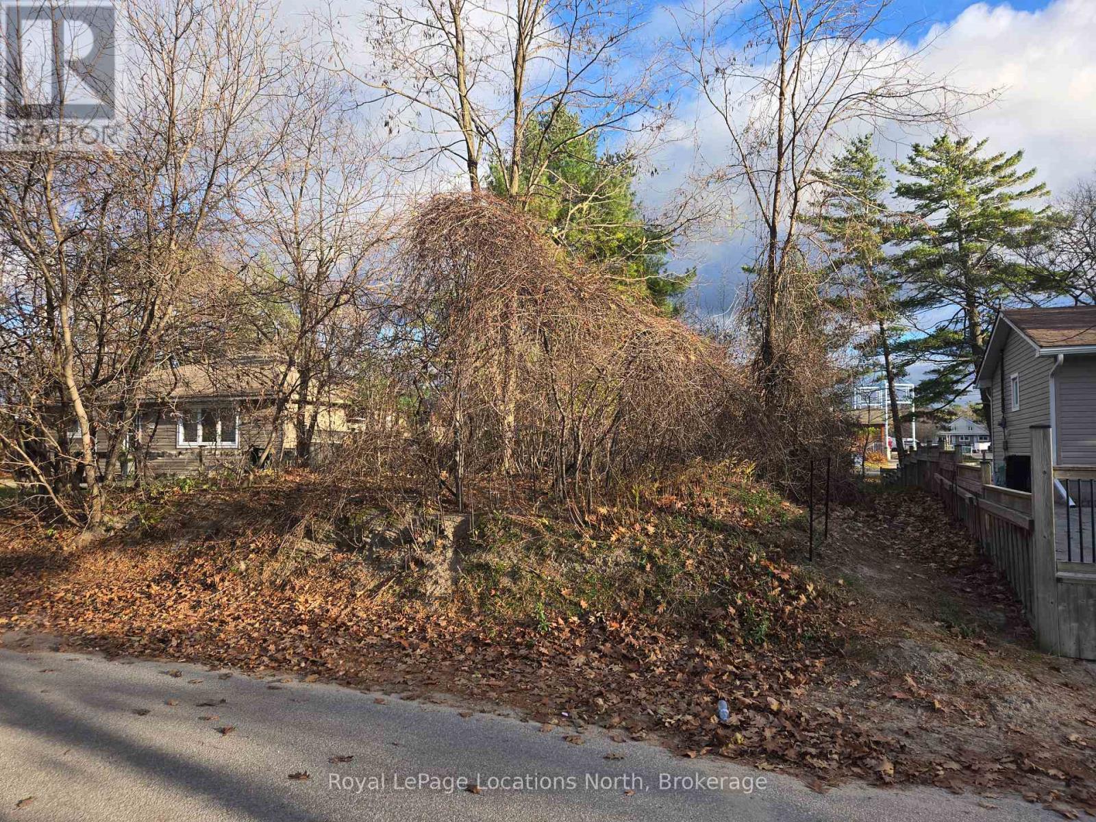 373 Dunkerron Avenue, Wasaga Beach, Ontario  L9Z 2G8 - Photo 6 - S10439703