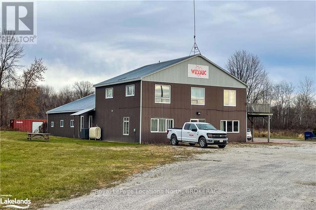 9523 COUNTY RD 10, Clearview, Ontario