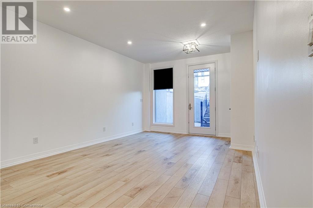 261 Woodbine Avenue Unit# 71, Kitchener, Ontario  N2R 0S7 - Photo 7 - 40684982