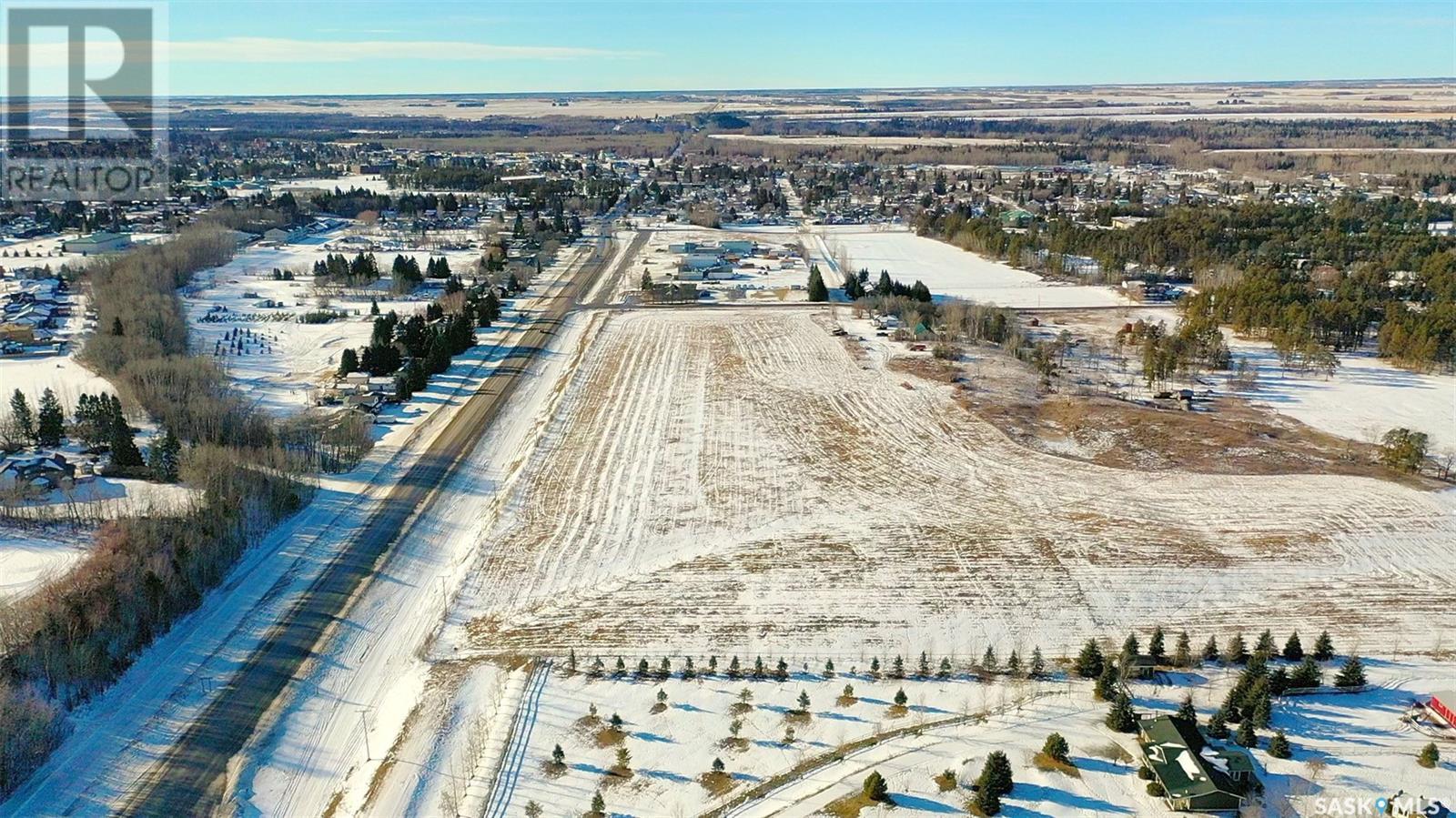 10.7 Acre Prime Highway Frontage East Of Nipawin, Nipawin, Saskatchewan  S0E 1E0 - Photo 5 - SK990848