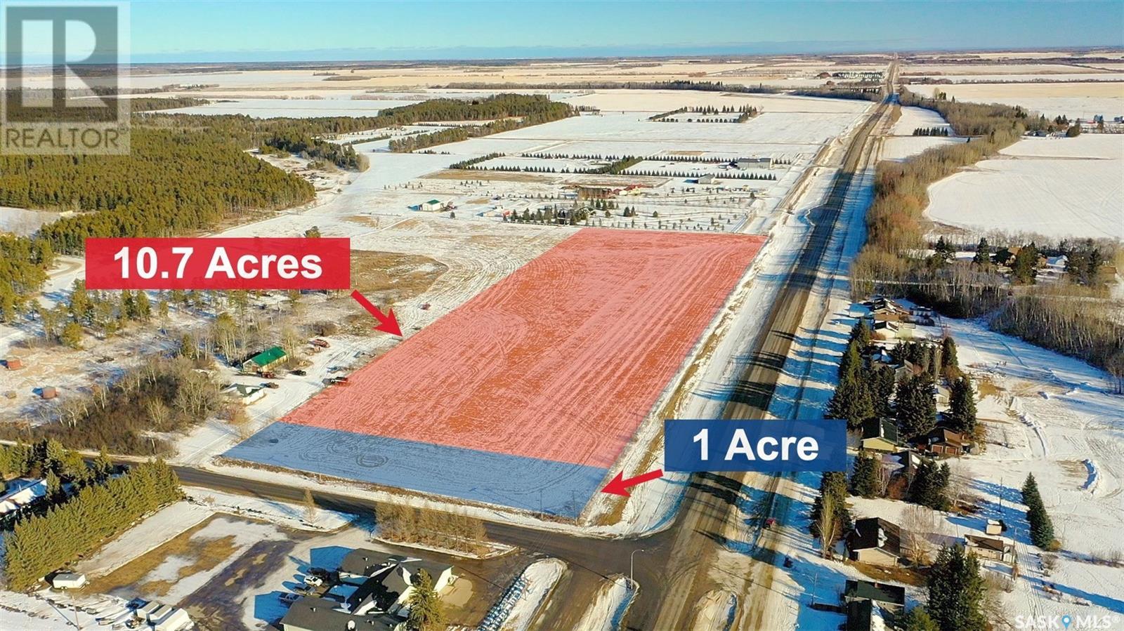 10.7 Acre Prime Highway Frontage East Of Nipawin, Nipawin, Saskatchewan  S0E 1E0 - Photo 2 - SK990848
