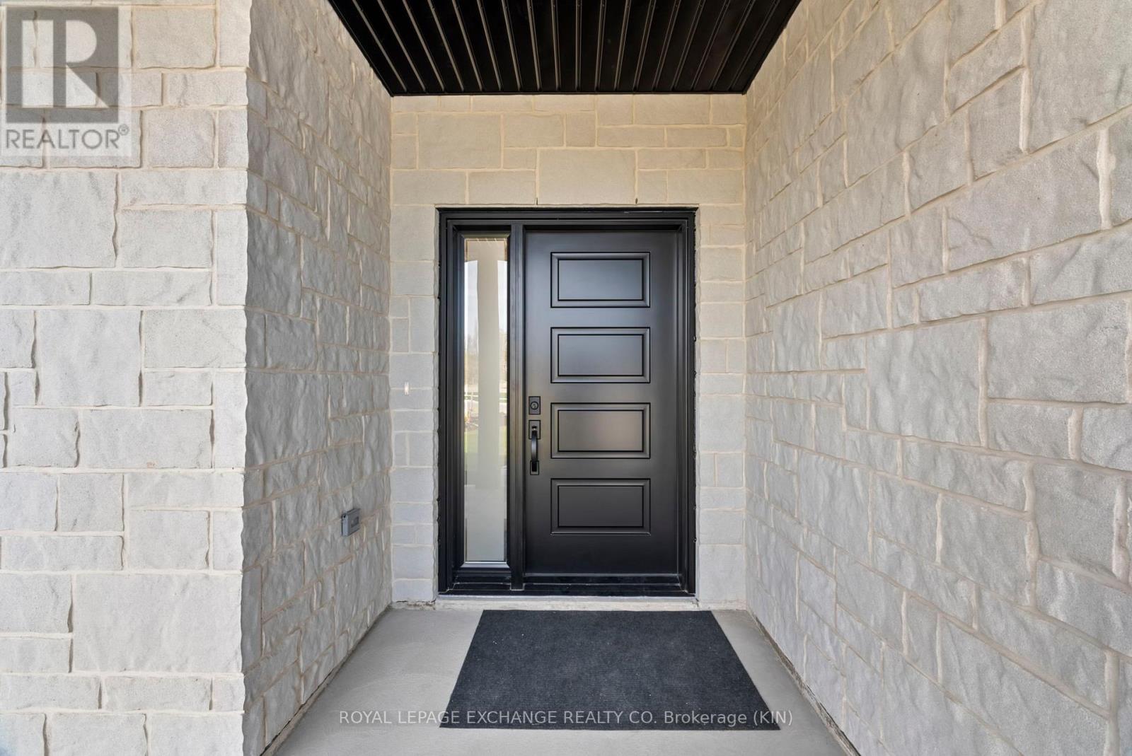 55 Mercedes Crescent, Kincardine, Ontario  N2Z 1G8 - Photo 4 - X11879931