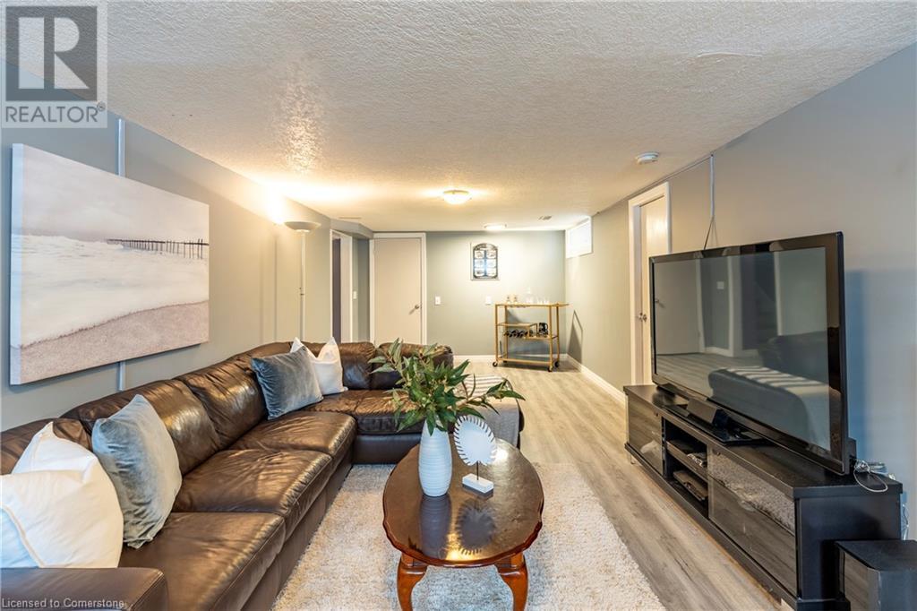 31 Pinecrest Drive, Kitchener, Ontario  N2A 2G7 - Photo 30 - 40685839