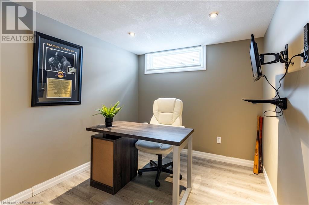 31 Pinecrest Drive, Kitchener, Ontario  N2A 2G7 - Photo 40 - 40685839