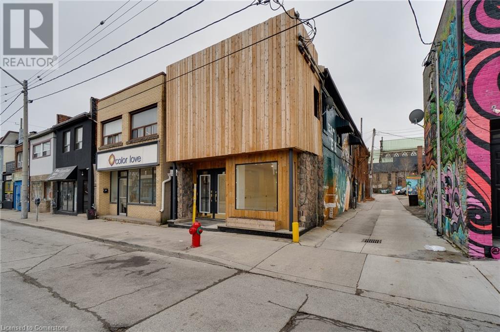 Property at 18 BARTON Street E image 3