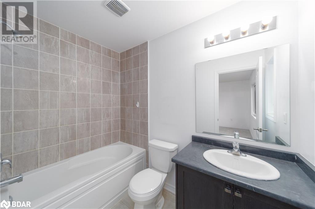 392 Centre Street, Angus, Ontario  L0M 1B4 - Photo 14 - 40688122