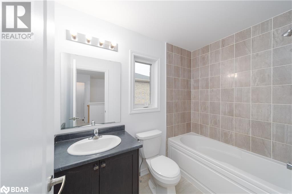 392 Centre Street, Angus, Ontario  L0M 1B4 - Photo 18 - 40688122