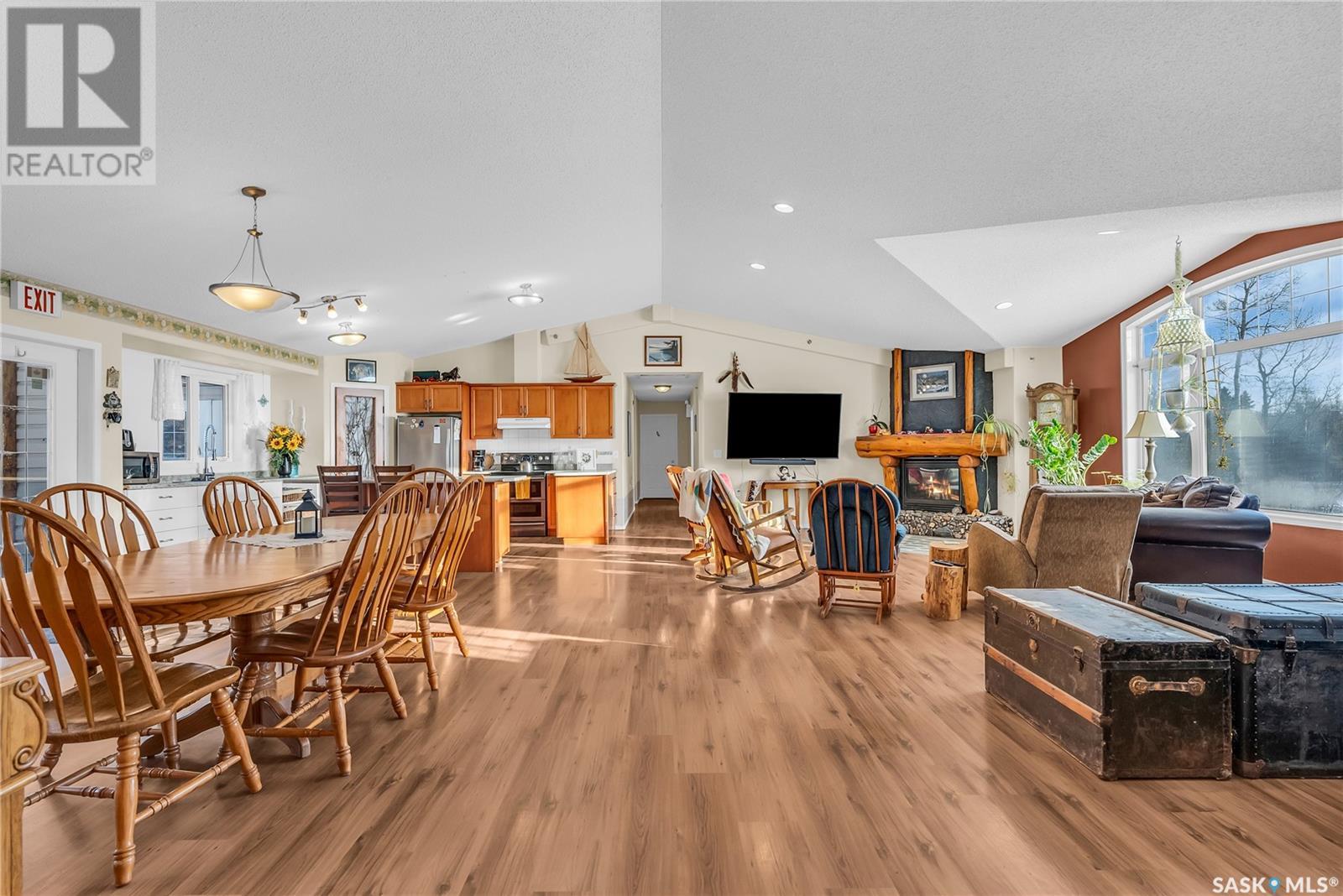 25 Southridge Drive, Christopher Lake, Saskatchewan  S0J 0N0 - Photo 3 - SK992389