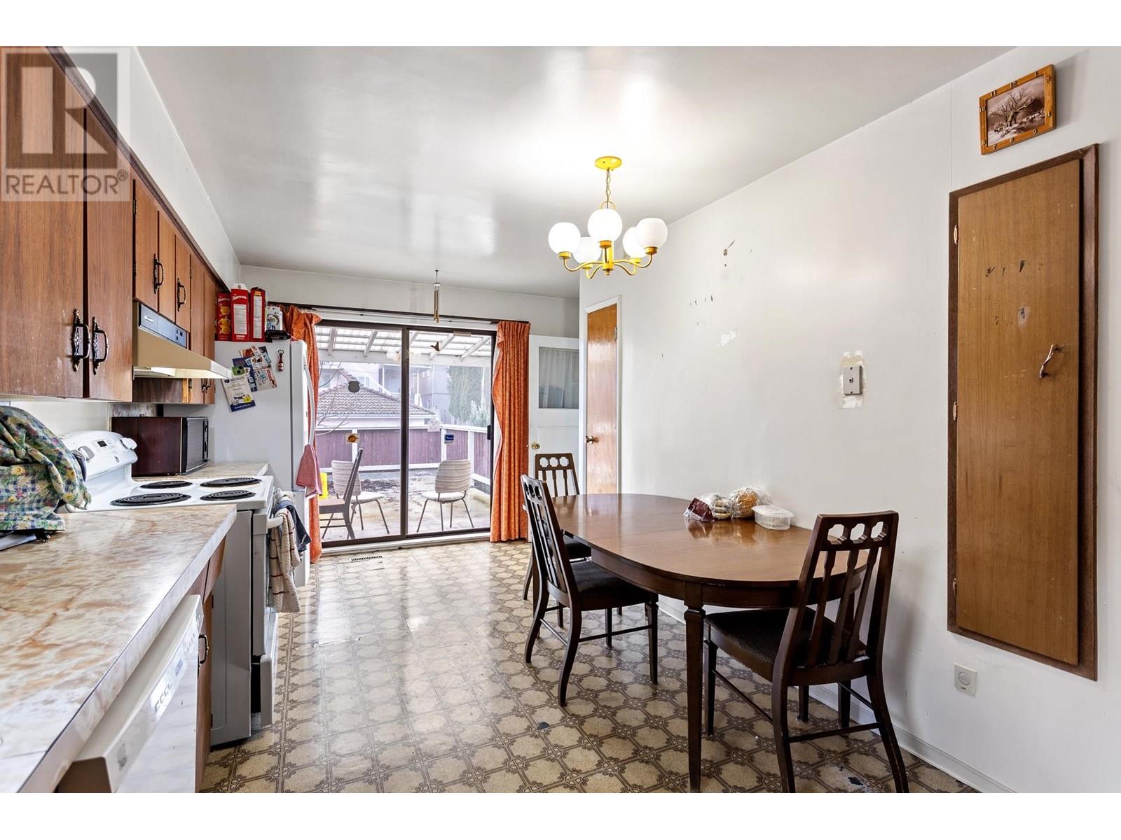 5524 Earles Street, Vancouver, British Columbia  V5R 3S1 - Photo 12 - R2952945