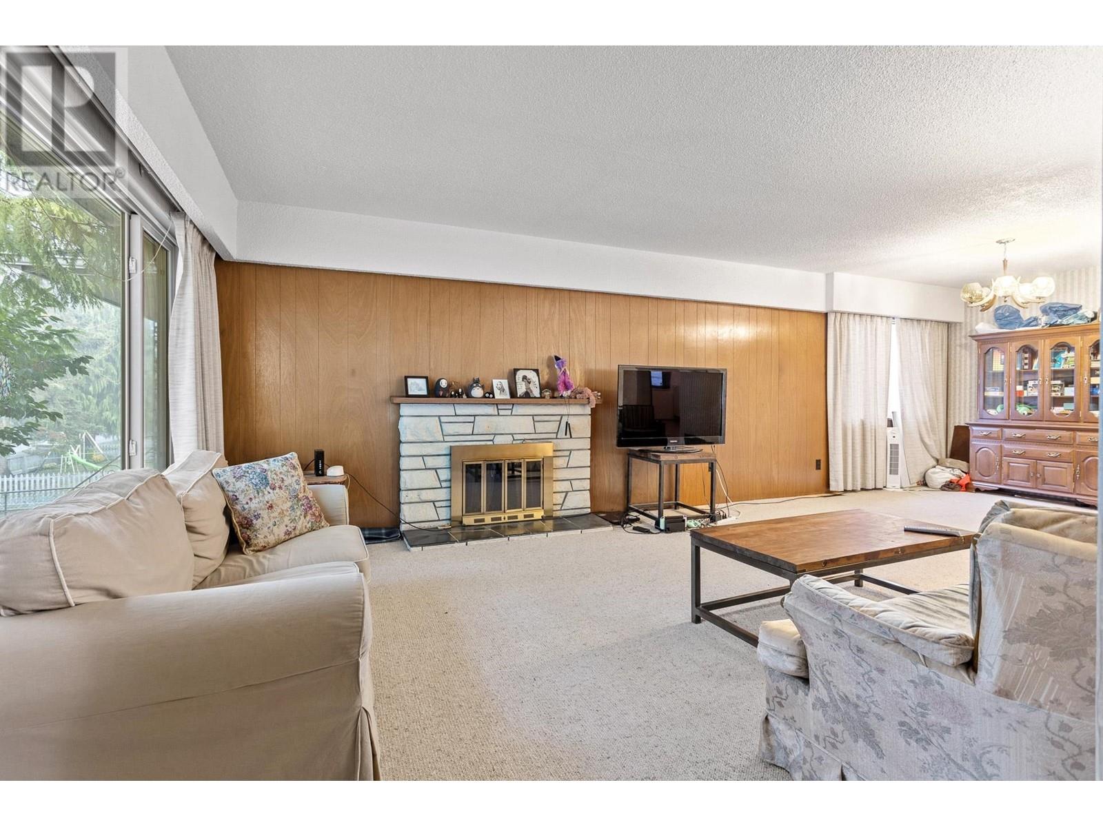 5524 Earles Street, Vancouver, British Columbia  V5R 3S1 - Photo 6 - R2952945