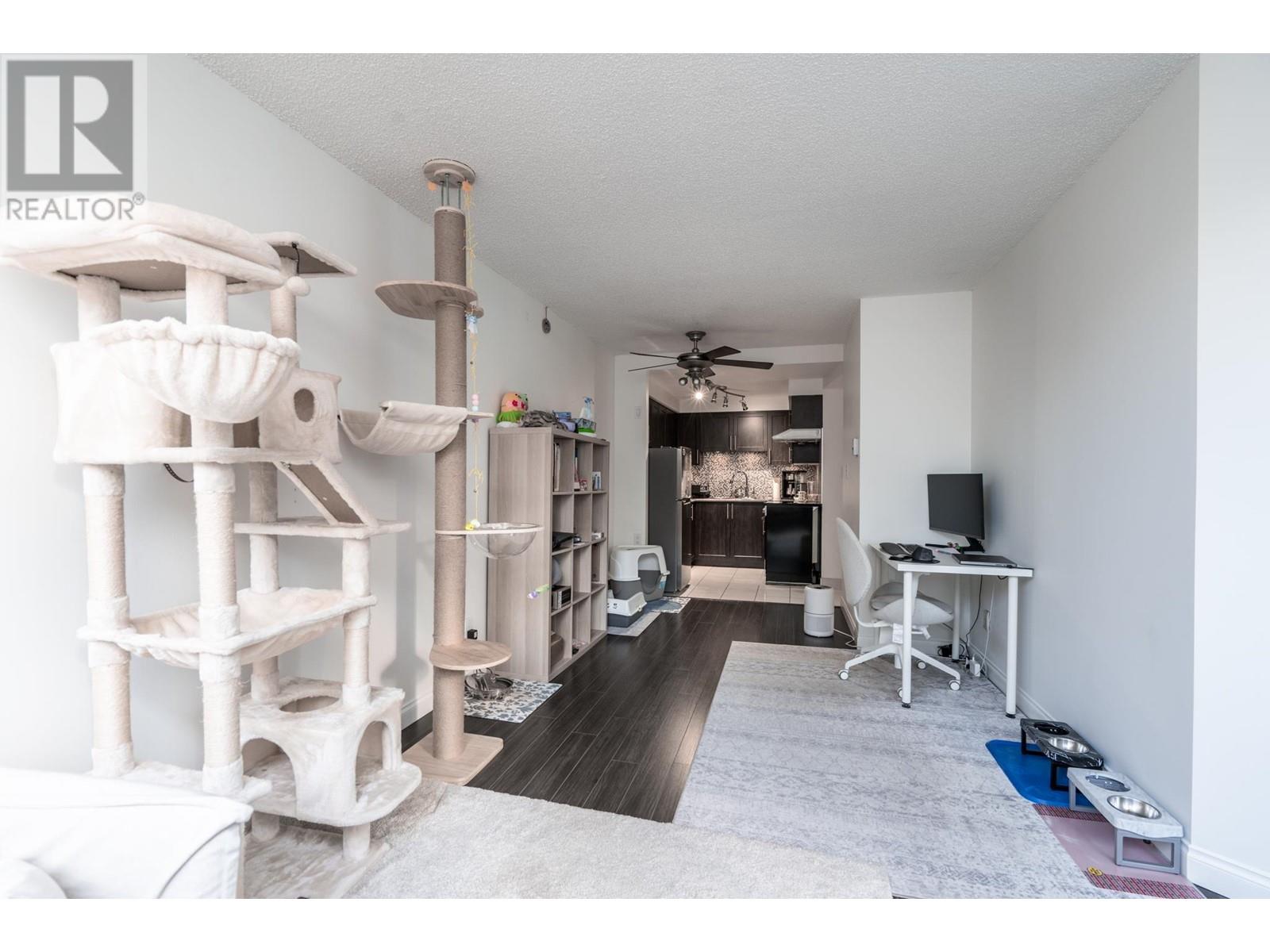 Listing Picture 11 of 28 : 207 1270 ROBSON STREET, Vancouver / 溫哥華 - 魯藝地產 Yvonne Lu Group - MLS Medallion Club Member