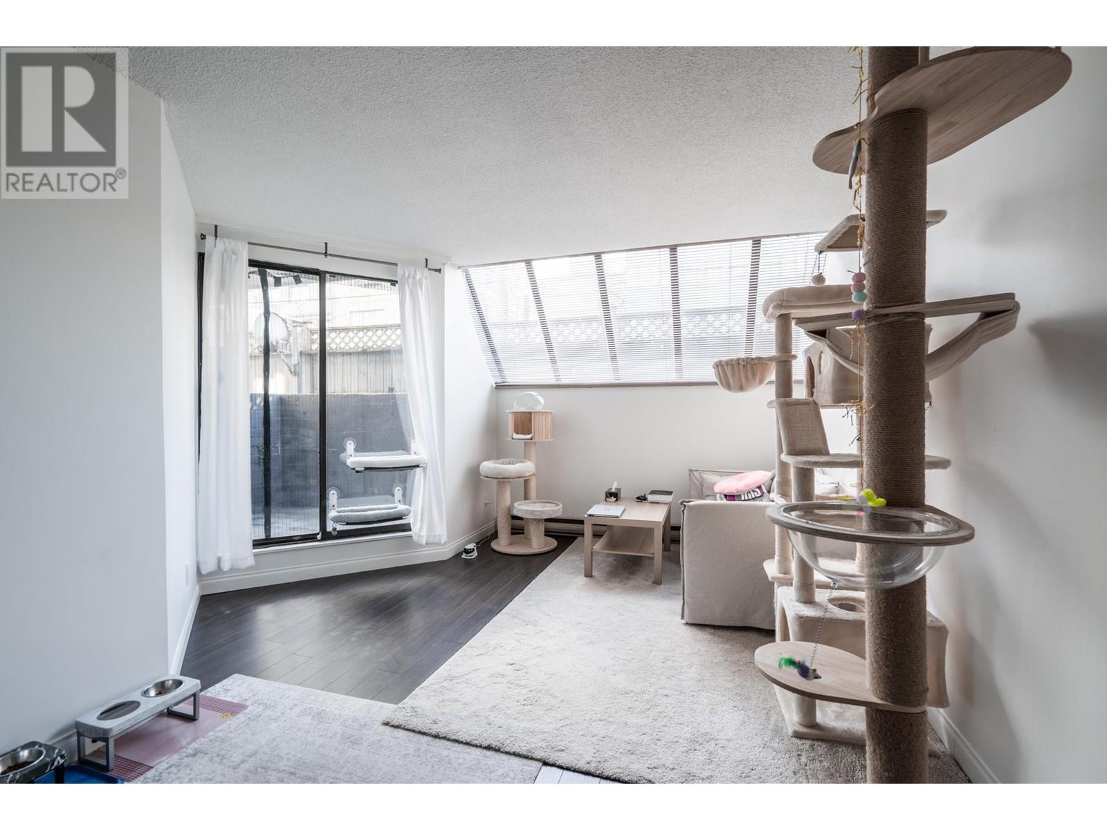 Listing Picture 15 of 28 : 207 1270 ROBSON STREET, Vancouver / 溫哥華 - 魯藝地產 Yvonne Lu Group - MLS Medallion Club Member