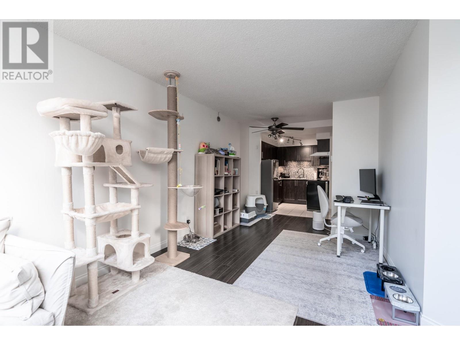 Listing Picture 12 of 28 : 207 1270 ROBSON STREET, Vancouver / 溫哥華 - 魯藝地產 Yvonne Lu Group - MLS Medallion Club Member