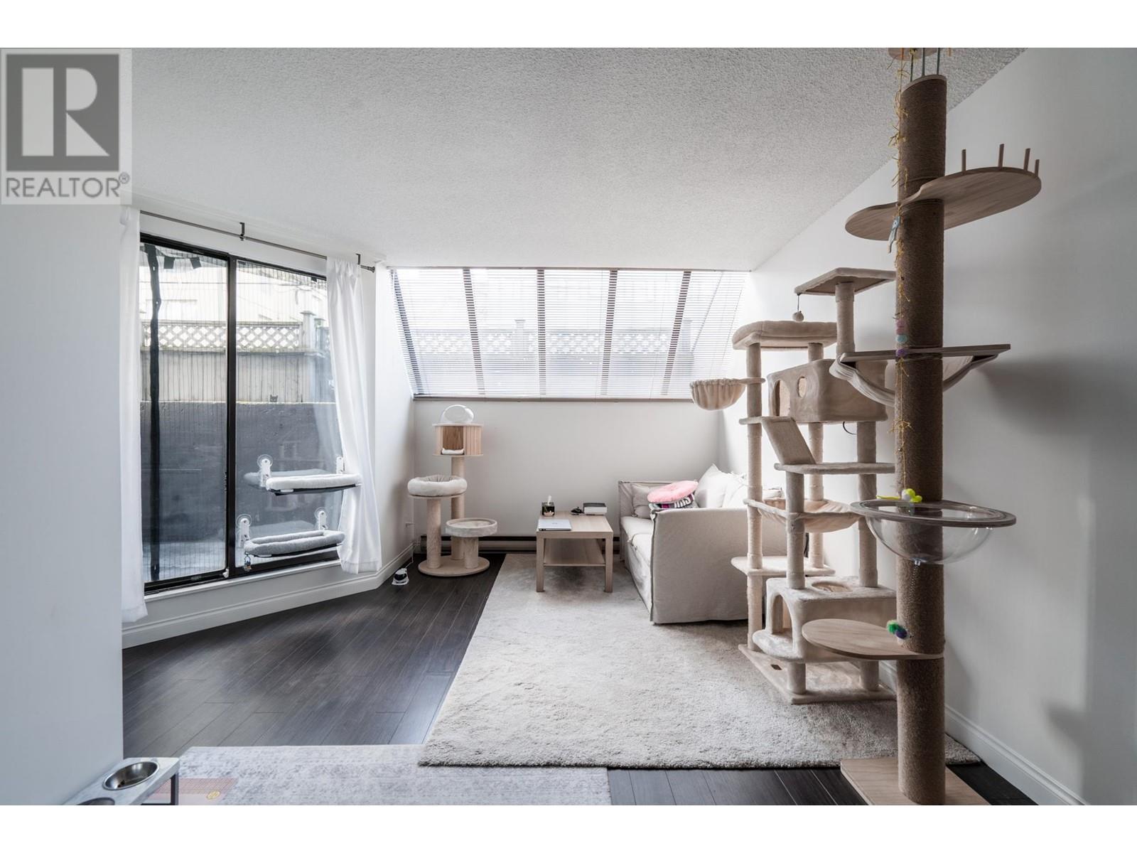 Listing Picture 16 of 28 : 207 1270 ROBSON STREET, Vancouver / 溫哥華 - 魯藝地產 Yvonne Lu Group - MLS Medallion Club Member