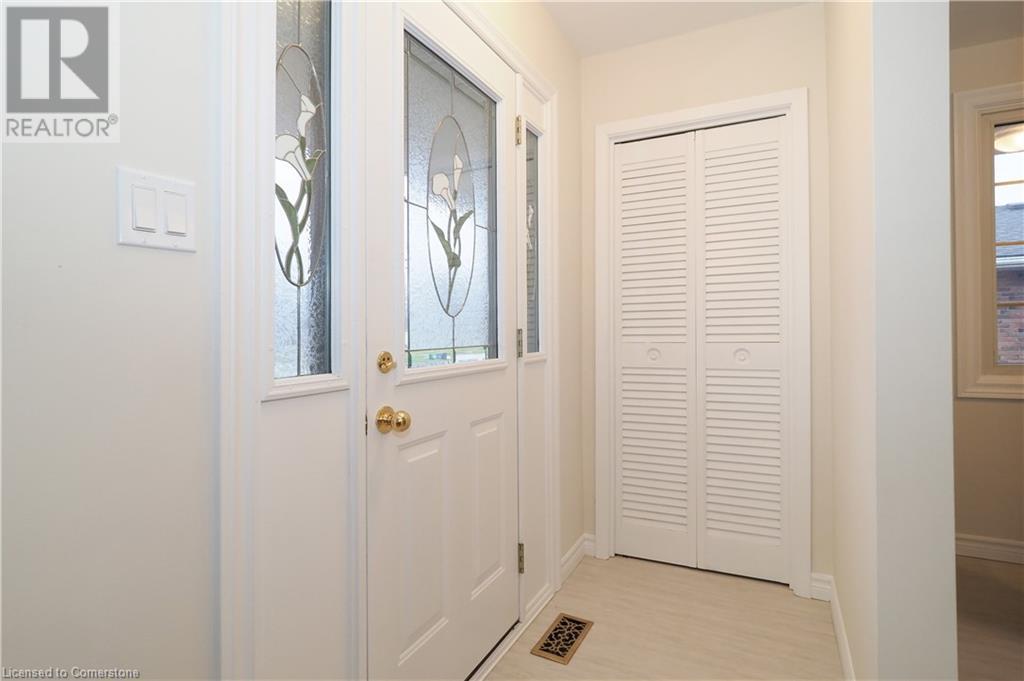 1388 Concession Road, Cambridge, Ontario  N3H 4L7 - Photo 6 - 40688377