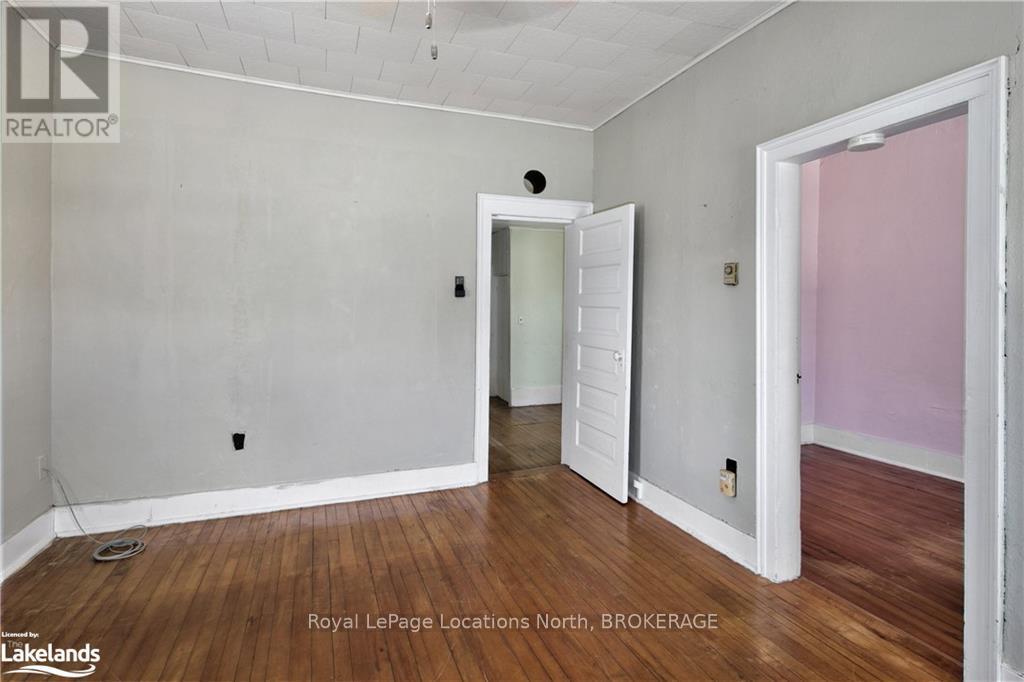 203 Queen Street, South Bruce Peninsula, Ontario  N0H 1P0 - Photo 5 - X10439587