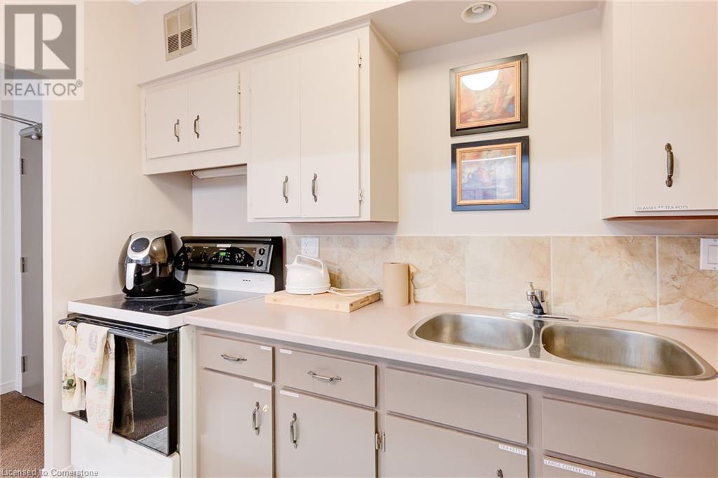 260 Sheldon Avenue N Unit# 209, Kitchener, Ontario  N2H 6P2 - Photo 26 - 40670625