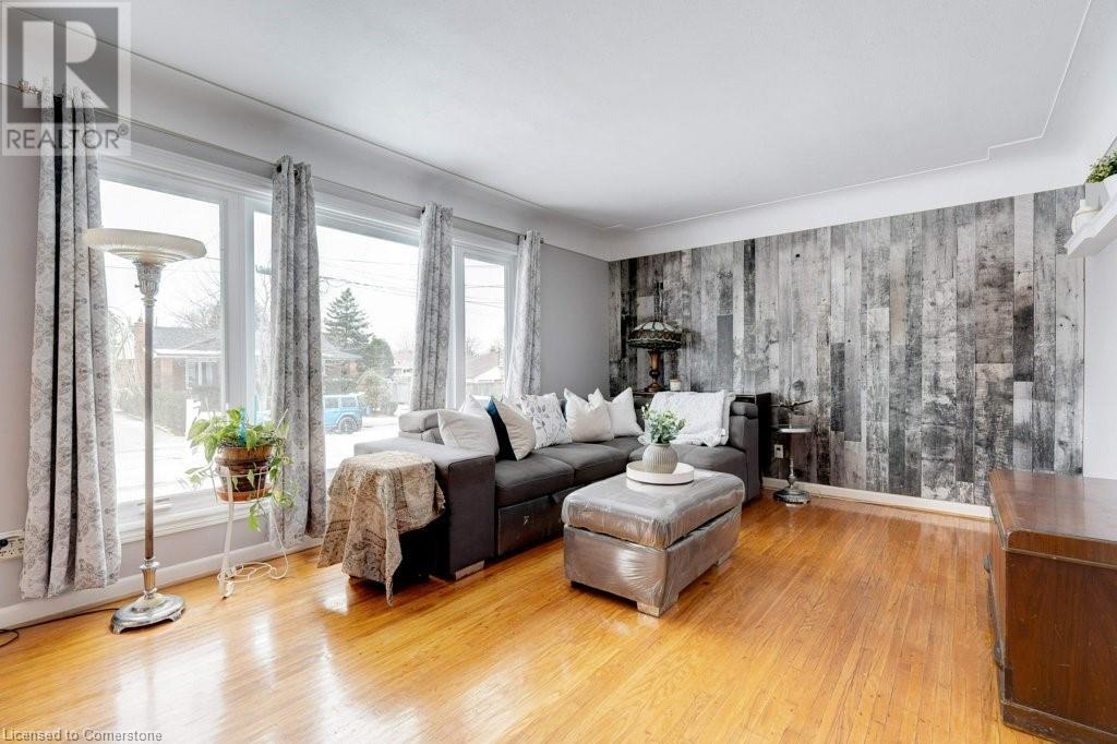 139 West 3rd Street, Hamilton, Ontario  L9C 3K6 - Photo 7 - 40687991