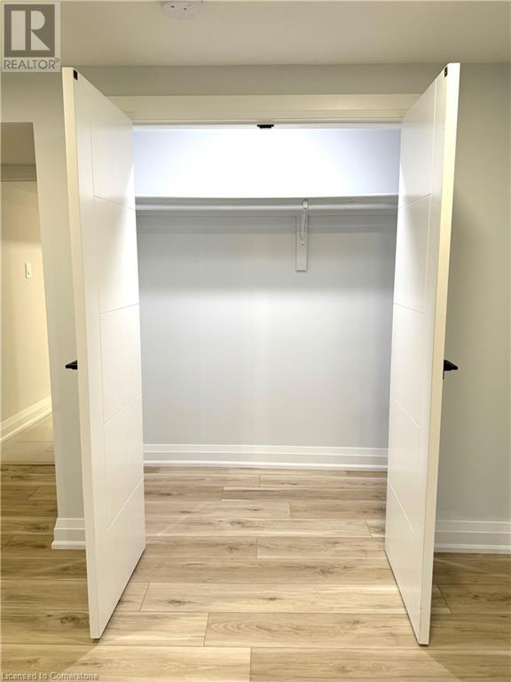 26 Greyfriar Drive Unit# 2, Hamilton, Ontario  L9C 4S2 - Photo 28 - 40688084