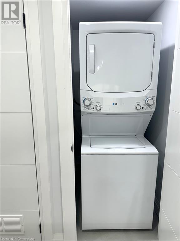 26 Greyfriar Drive Unit# 2, Hamilton, Ontario  L9C 4S2 - Photo 20 - 40688084