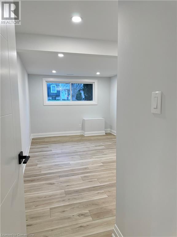 26 Greyfriar Drive Unit# 2, Hamilton, Ontario  L9C 4S2 - Photo 29 - 40688084