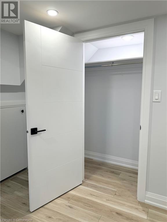 26 Greyfriar Drive Unit# 2, Hamilton, Ontario  L9C 4S2 - Photo 32 - 40688084