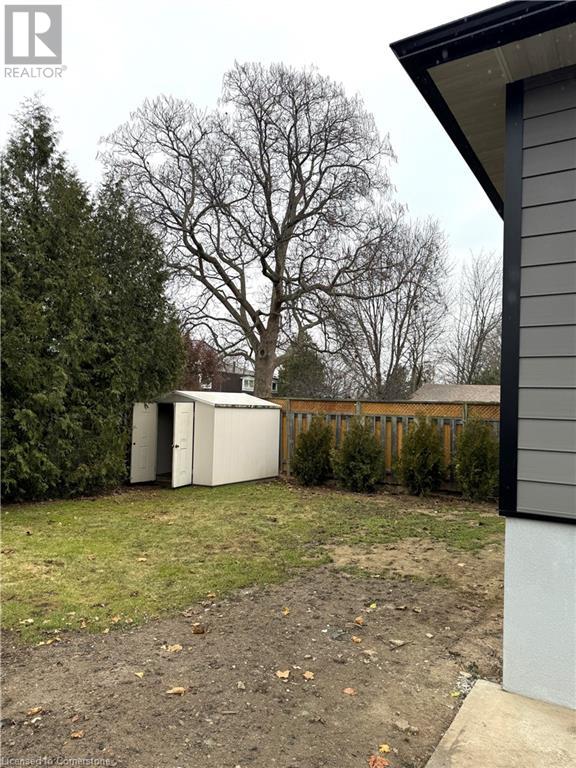 26 Greyfriar Drive Unit# 2, Hamilton, Ontario  L9C 4S2 - Photo 35 - 40688084