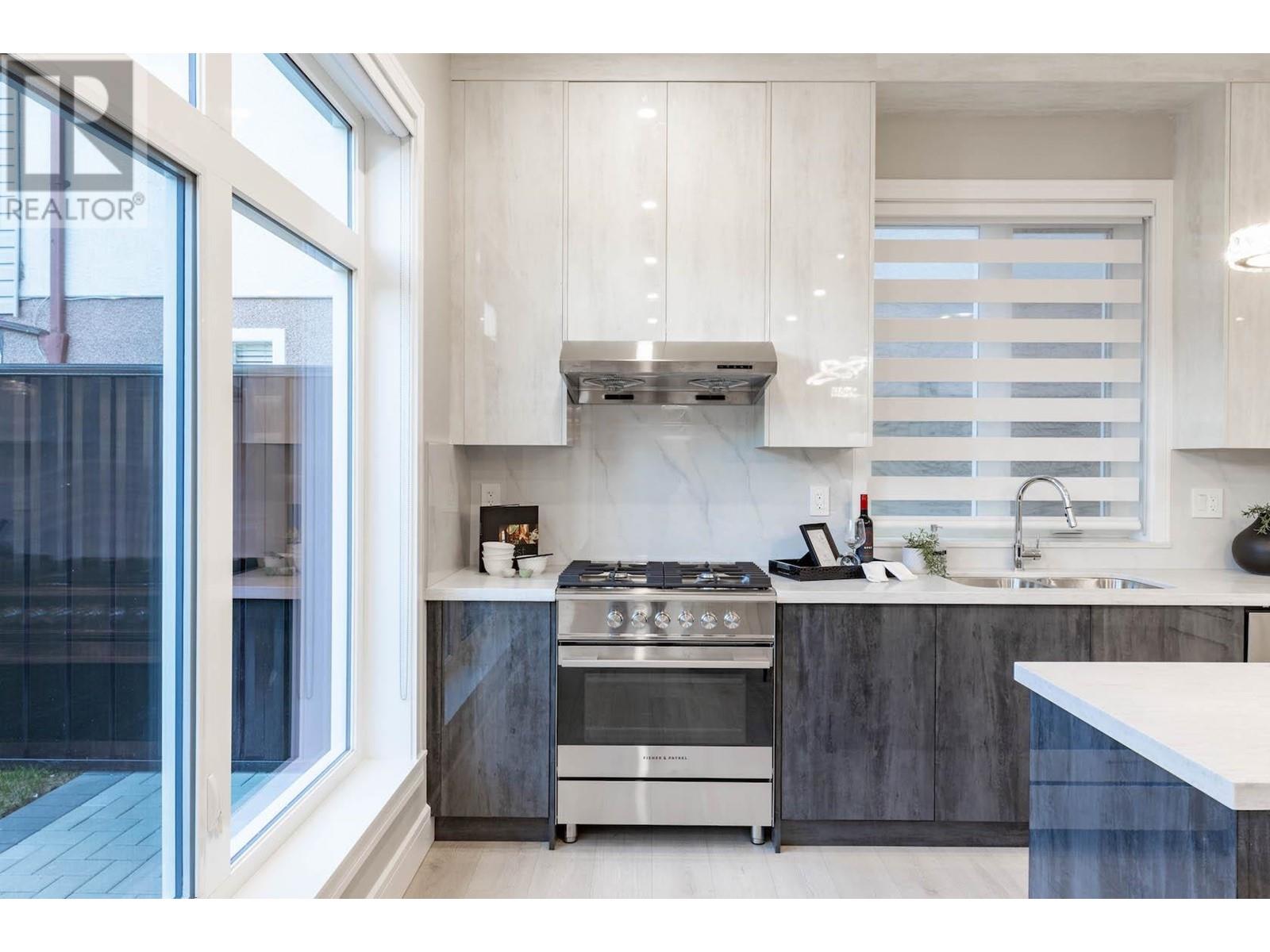 5350 Lanark Street, Vancouver, British Columbia  V5P 2Y1 - Photo 9 - R2920493