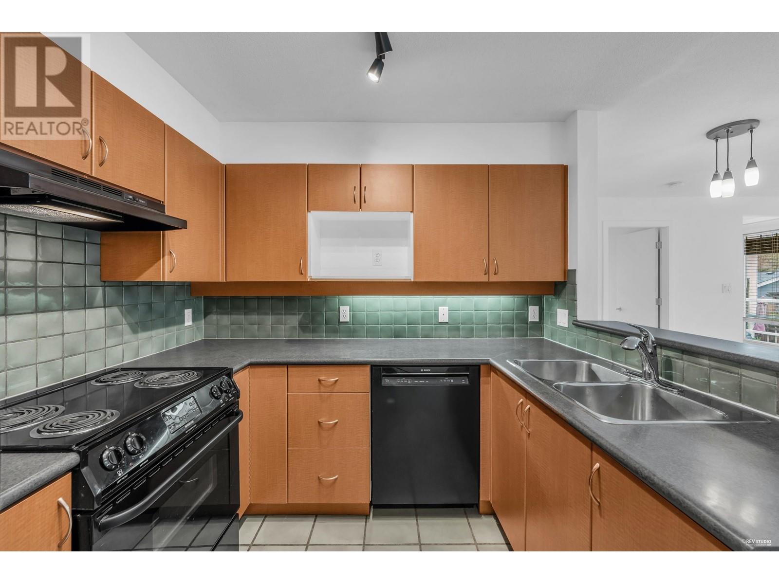 205 3161 W 4th Avenue, Vancouver, British Columbia V6K 1R6 - Photo 14 - R2953299