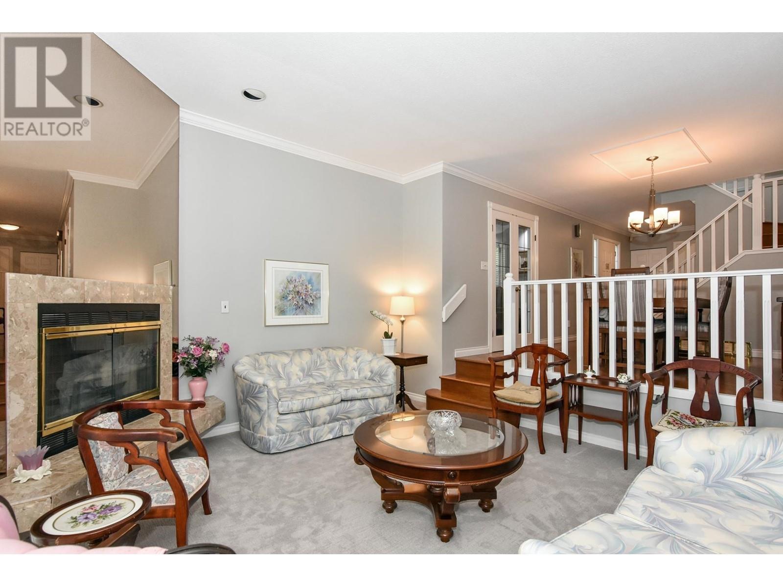 Listing Picture 10 of 40 : 8467 PORTSIDE COURT, Vancouver / 溫哥華 - 魯藝地產 Yvonne Lu Group - MLS Medallion Club Member