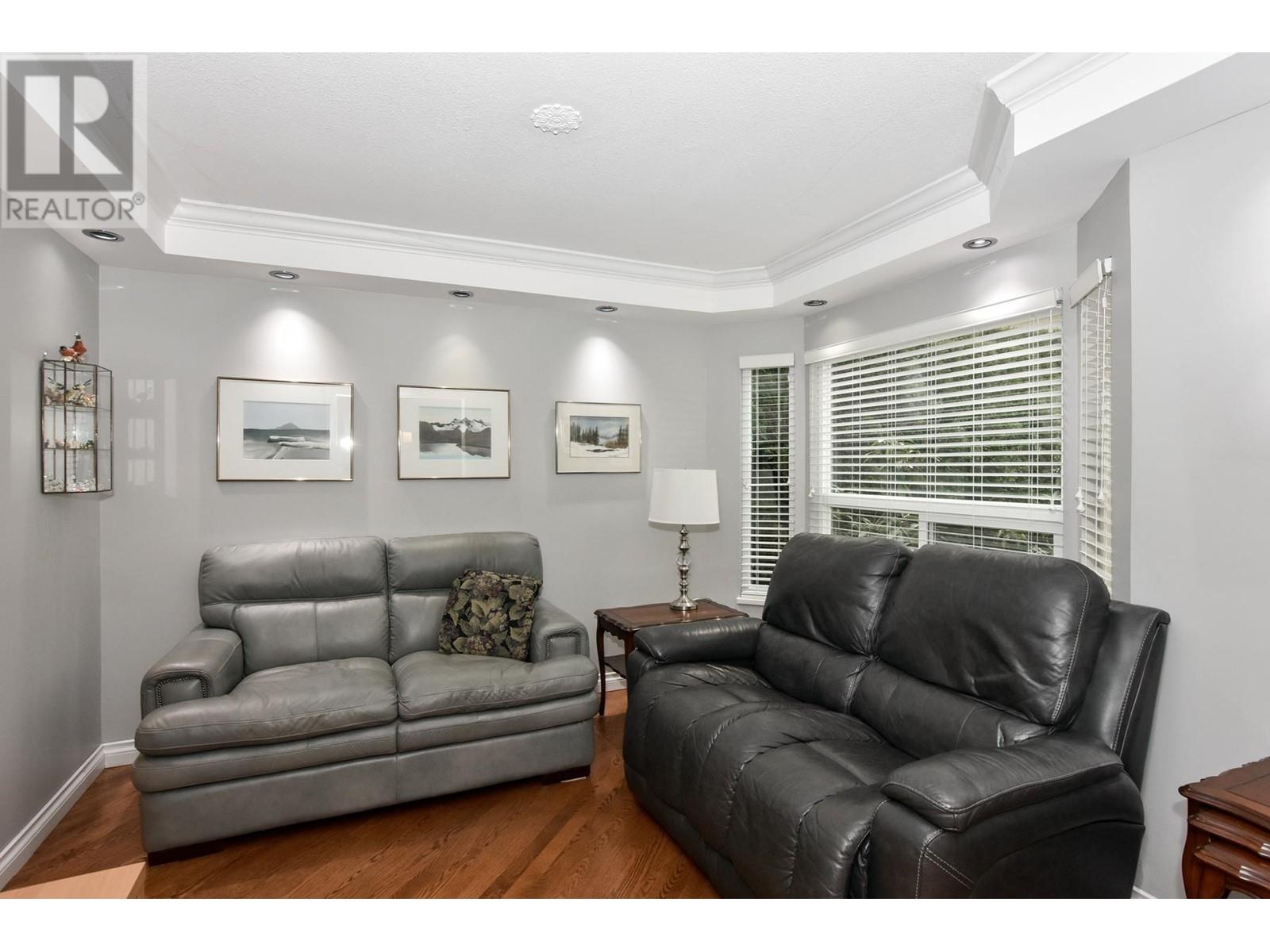 Listing Picture 16 of 40 : 8467 PORTSIDE COURT, Vancouver / 溫哥華 - 魯藝地產 Yvonne Lu Group - MLS Medallion Club Member