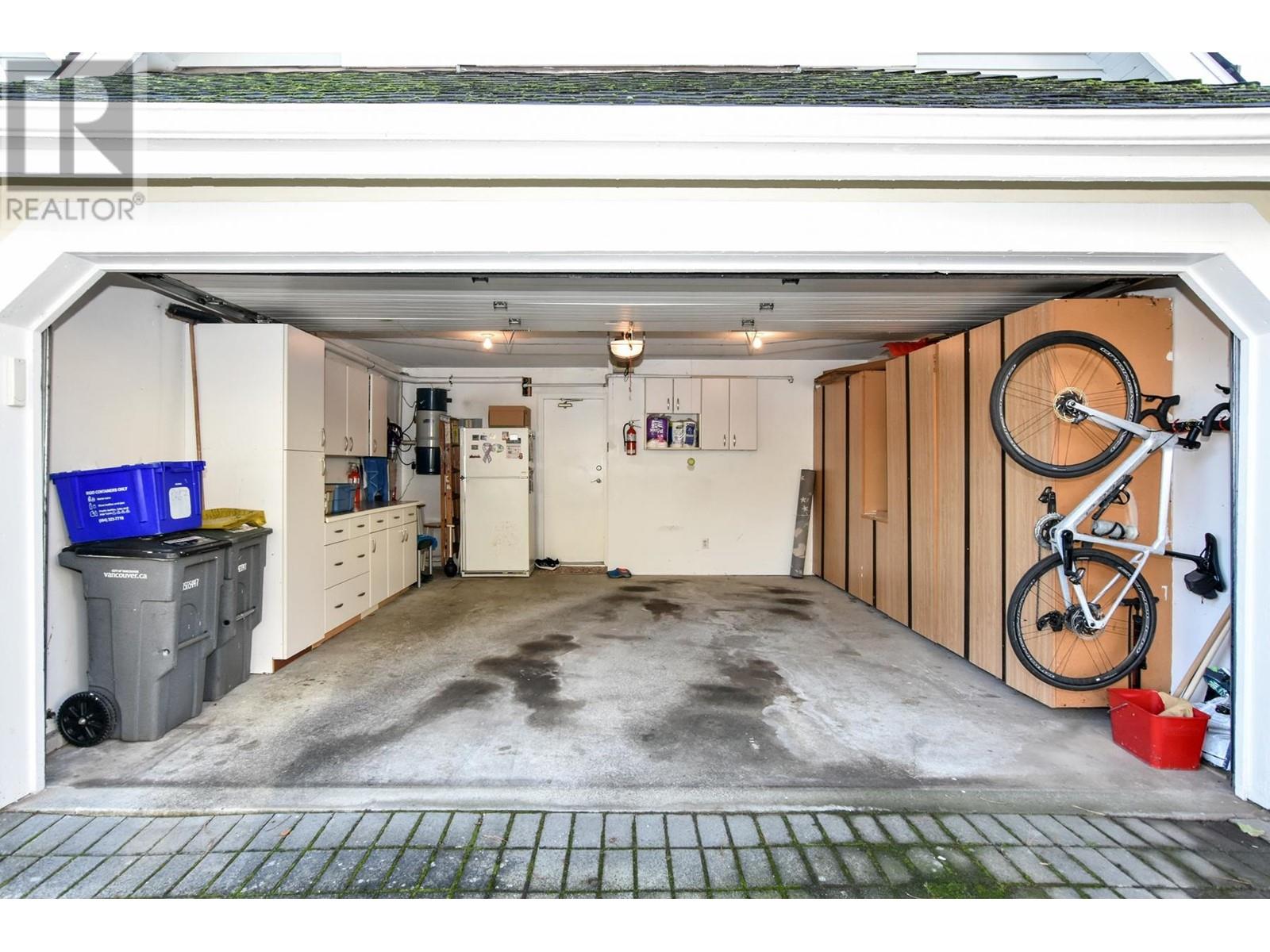 Listing Picture 33 of 40 : 8467 PORTSIDE COURT, Vancouver / 溫哥華 - 魯藝地產 Yvonne Lu Group - MLS Medallion Club Member