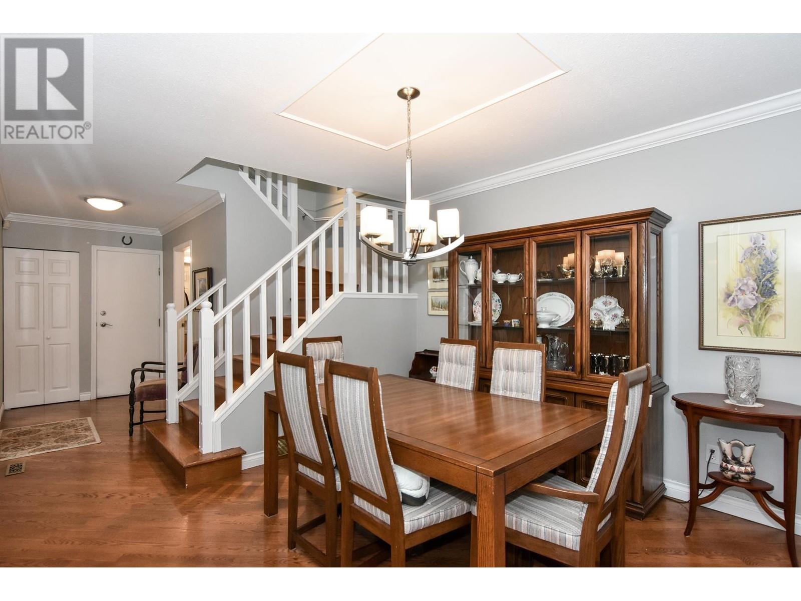 Listing Picture 5 of 40 : 8467 PORTSIDE COURT, Vancouver / 溫哥華 - 魯藝地產 Yvonne Lu Group - MLS Medallion Club Member